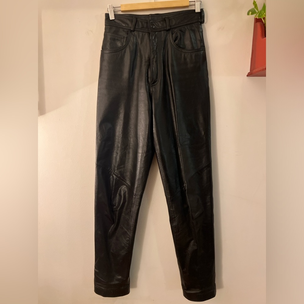 Danier Vintage Leather Pants Black 6 (Fits 4 best) GUC